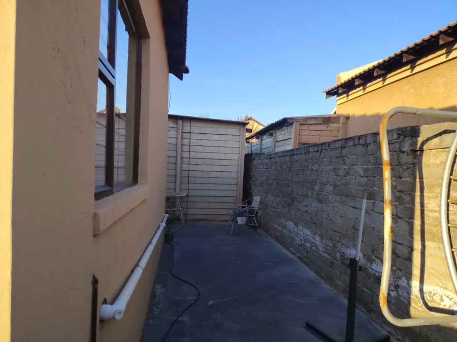 3 Bedroom Property for Sale in Tlhabane West North West